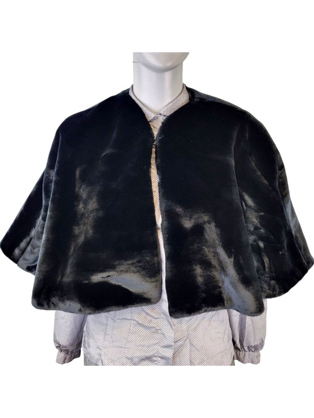 Vintage 70s Black Faux Fur Cape Jacket Women One Size Formal Coat Wrap Winter